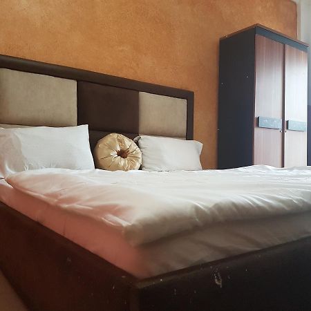Novo Hotel Brazzaville Dış mekan fotoğraf