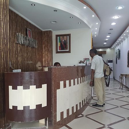 Novo Hotel Brazzaville Dış mekan fotoğraf