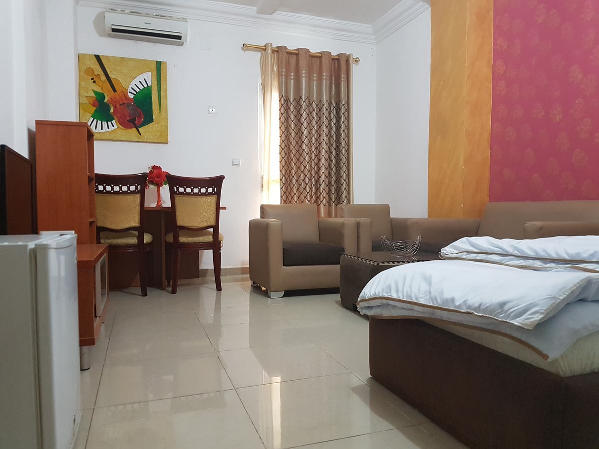 Novo Hotel Brazzaville Dış mekan fotoğraf