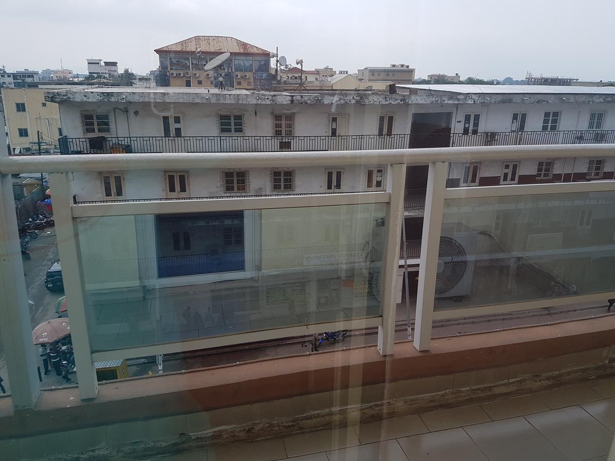 Novo Hotel Brazzaville Dış mekan fotoğraf