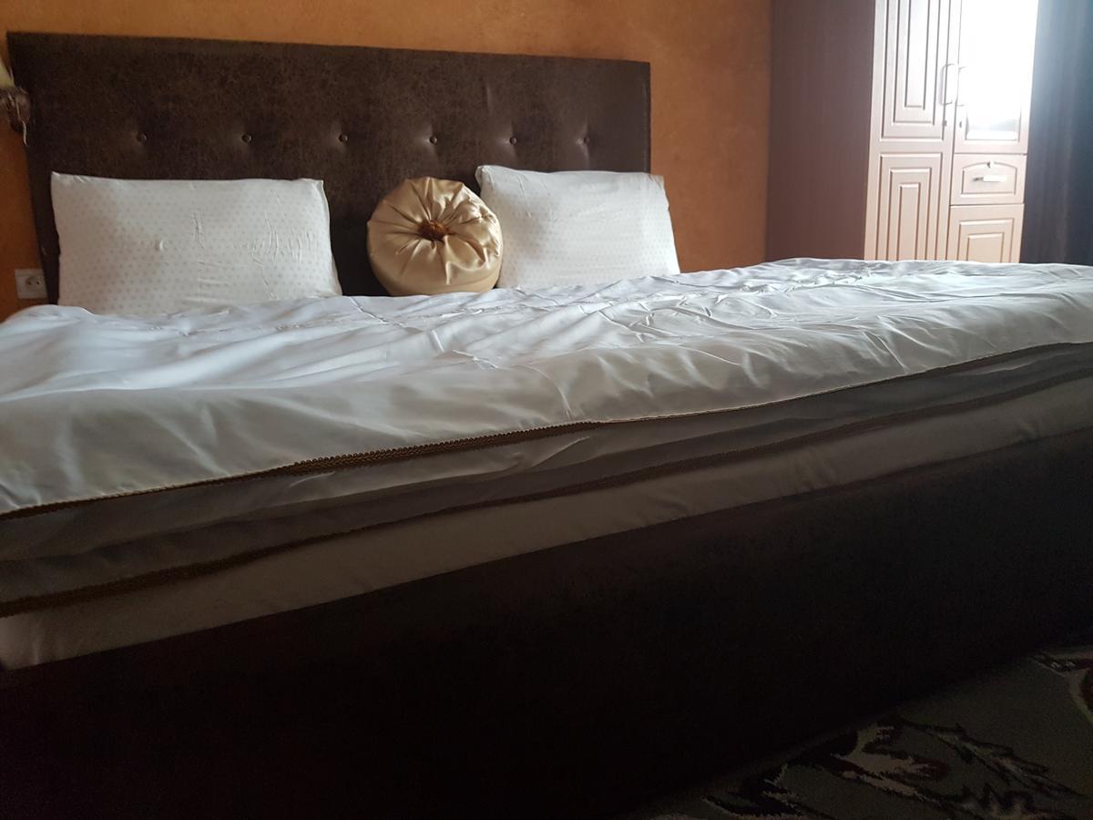 Novo Hotel Brazzaville Dış mekan fotoğraf
